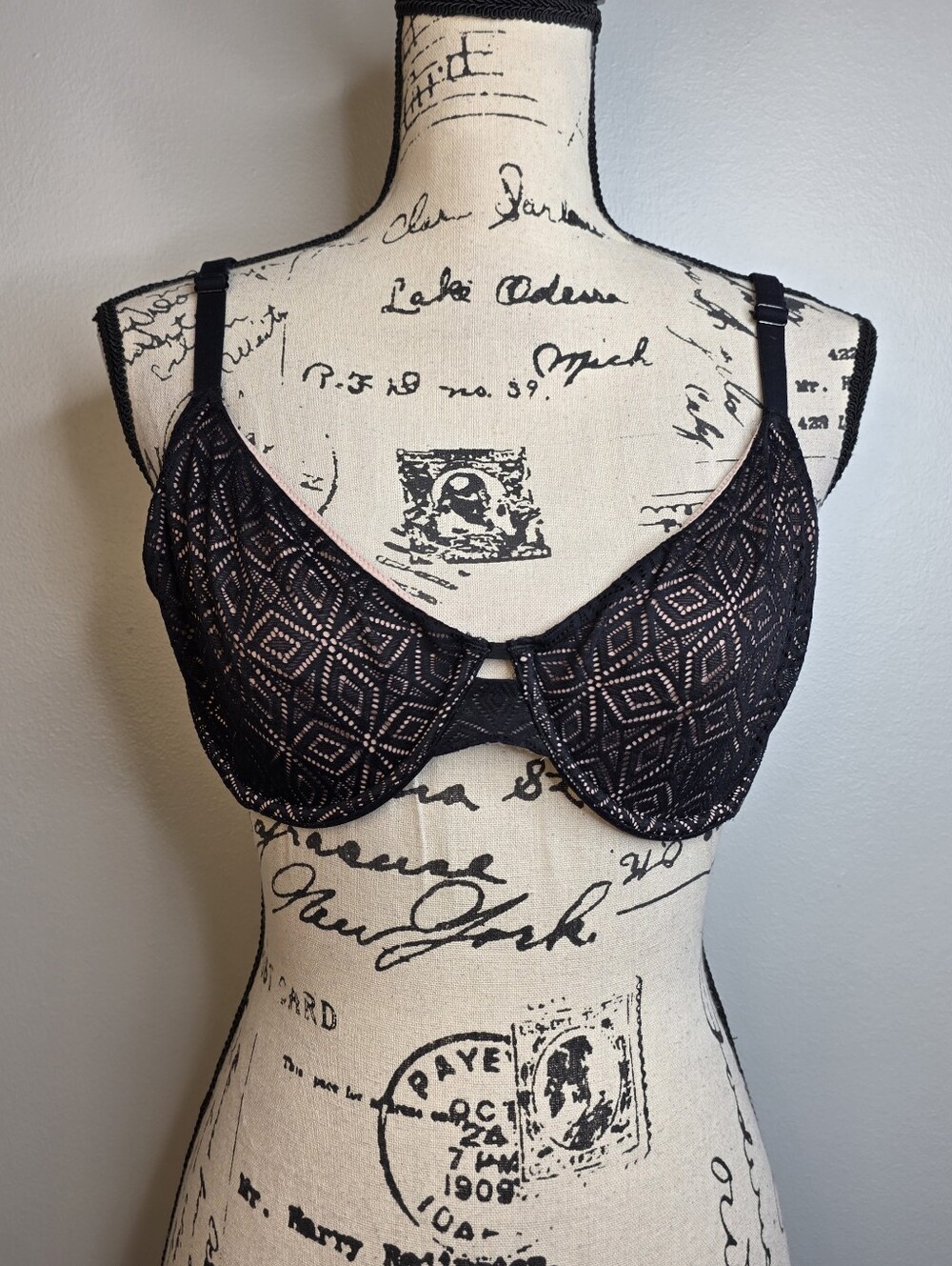 Auden black underwire bra sz 38c